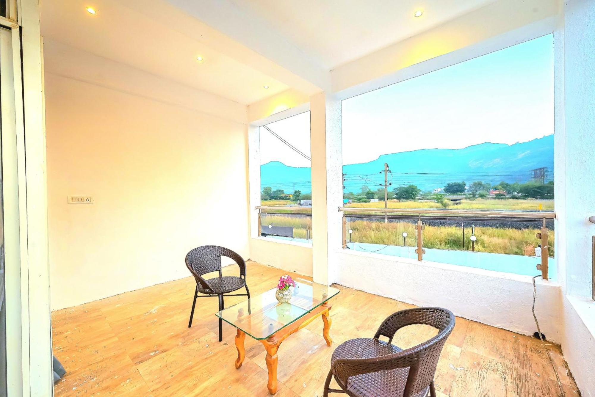 Empyrean Stay II 6Bhk Big Daddy Villa Ll Ac II Pvt Pool II Terrace View II Lux โลนาวาลา ภายนอก รูปภาพ